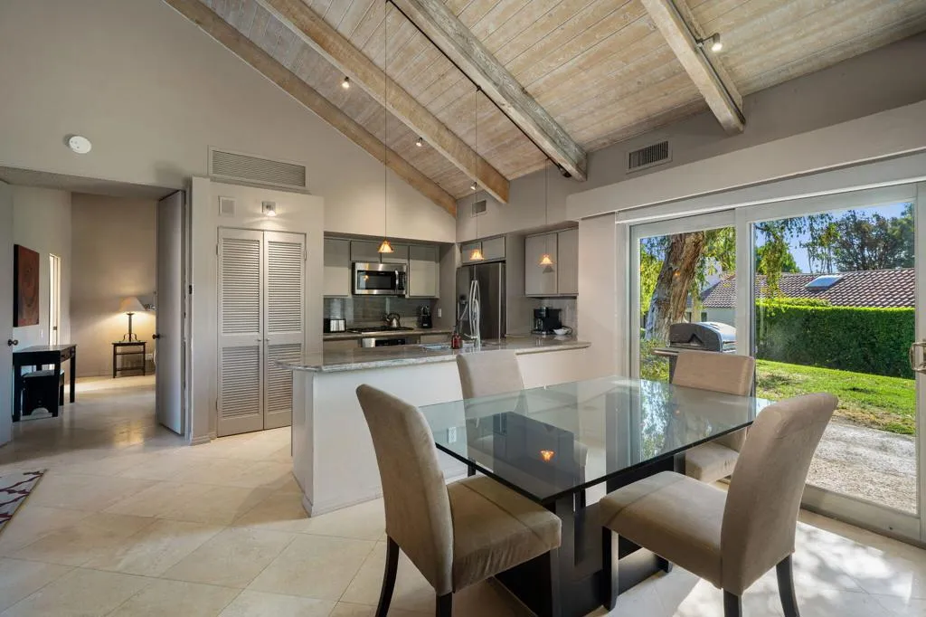 330 Forest Hills Drive, Rancho Mirage, California 92270 home-pic-5